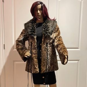 Cheetah print faux fur jacket from Regal Faux-Fur. NWOT. Size small.